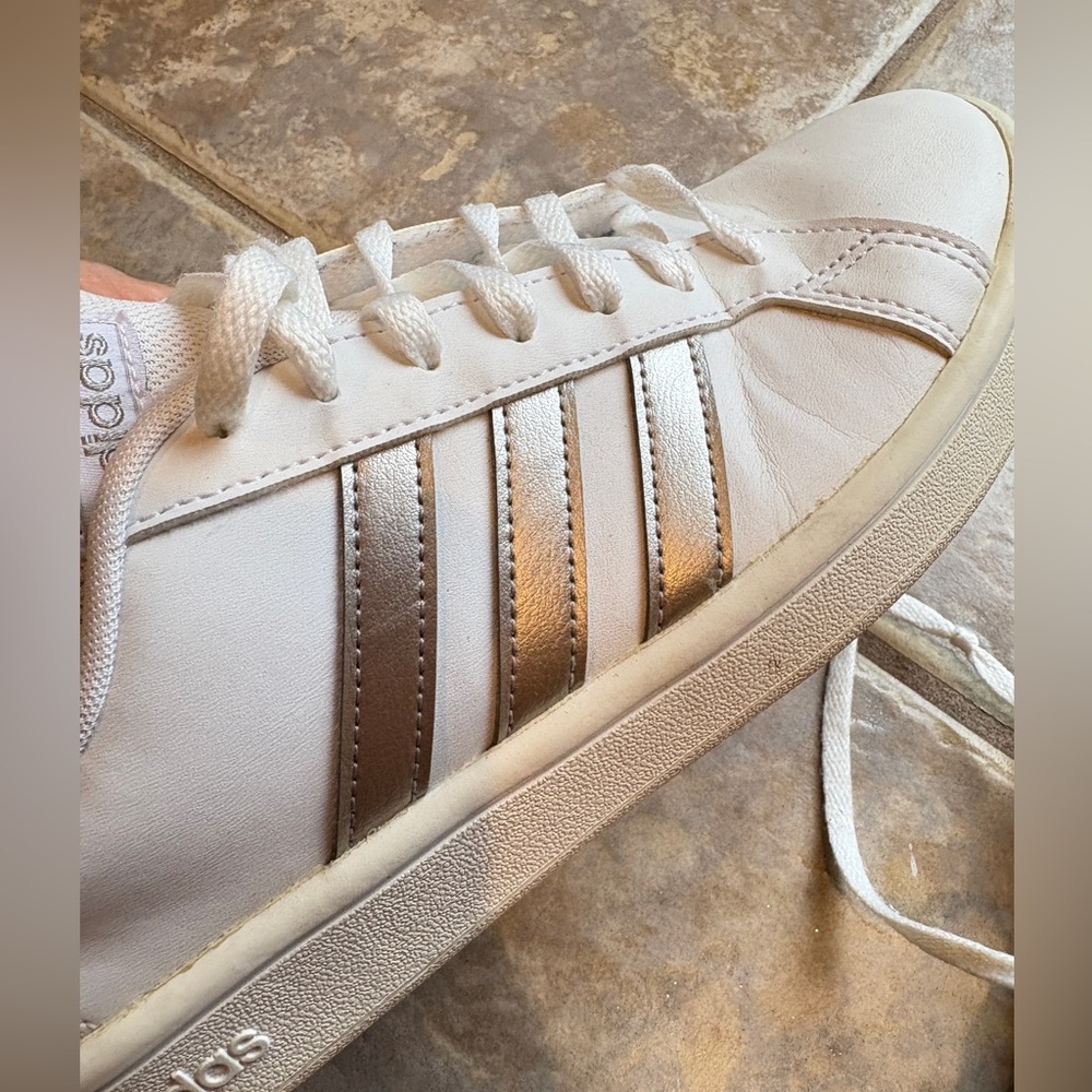 Adidas Classic White Leather Sneakers - Picture 3 of 14